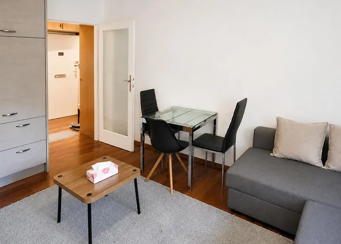 Appartamento Cozynite Old Town - Modern & *